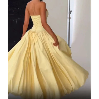 Elegant Strapless Party Dress